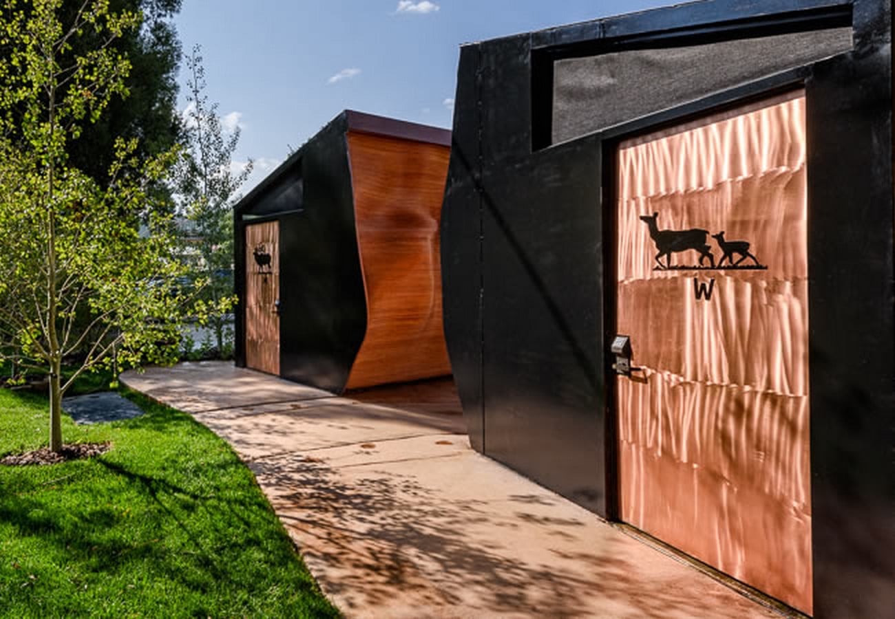 20 Innovative public washrooms around the world