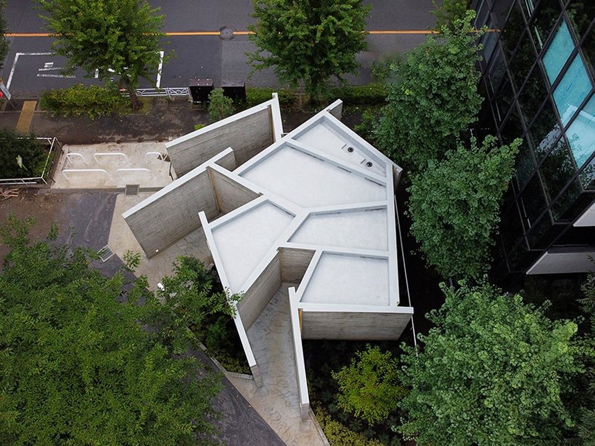 20 Innovative public washrooms around the world