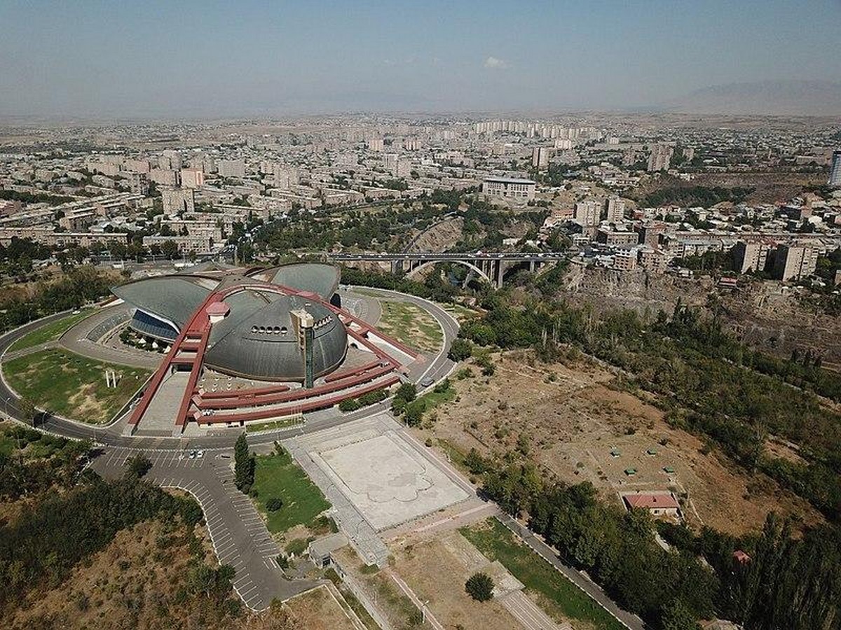 10 Cities with political influence on Architecture/ Urban planning - Sheet3