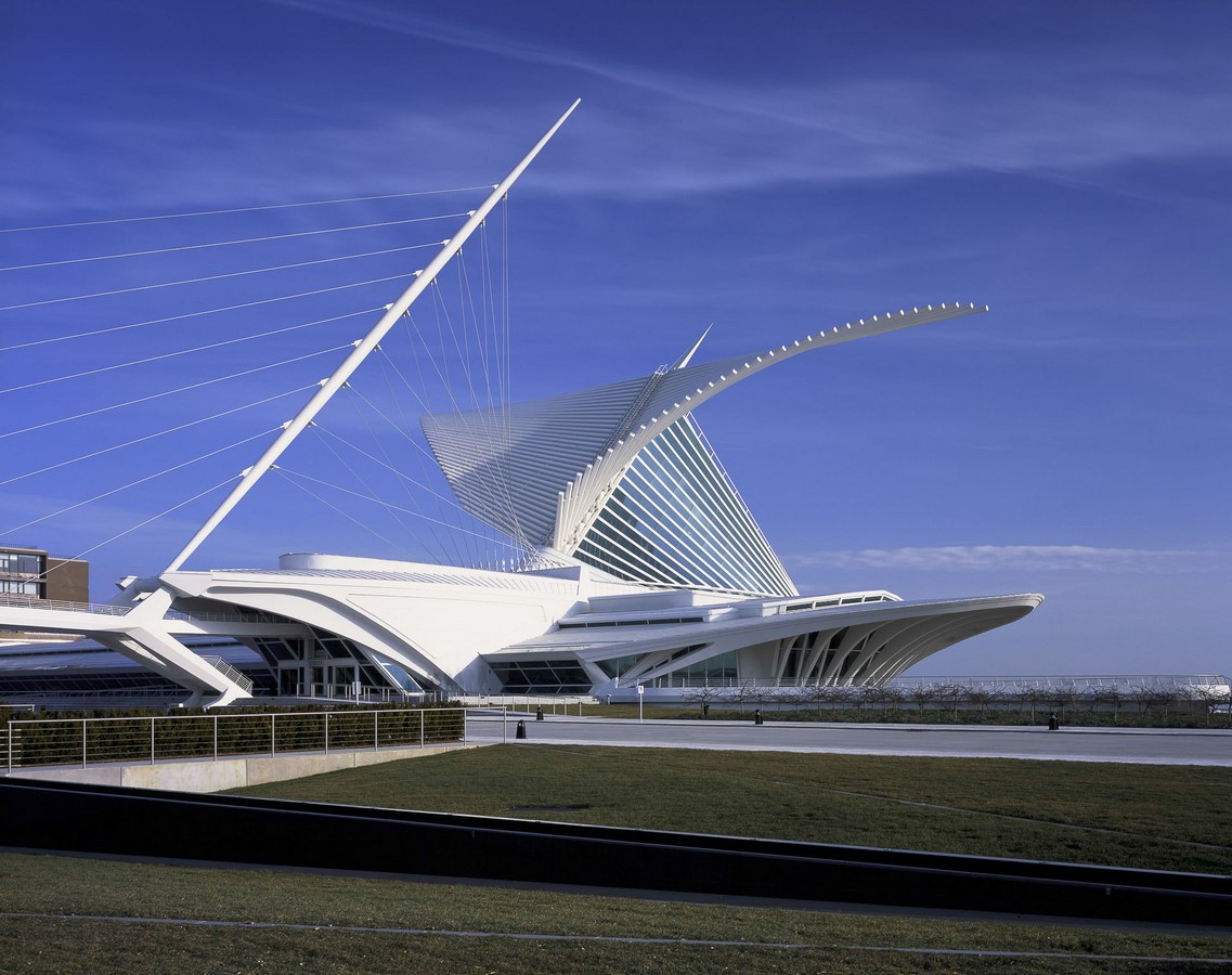 Milwaukee Art Museum by Santiago Calatrava: A spectacular kinetic structure - Sheet1