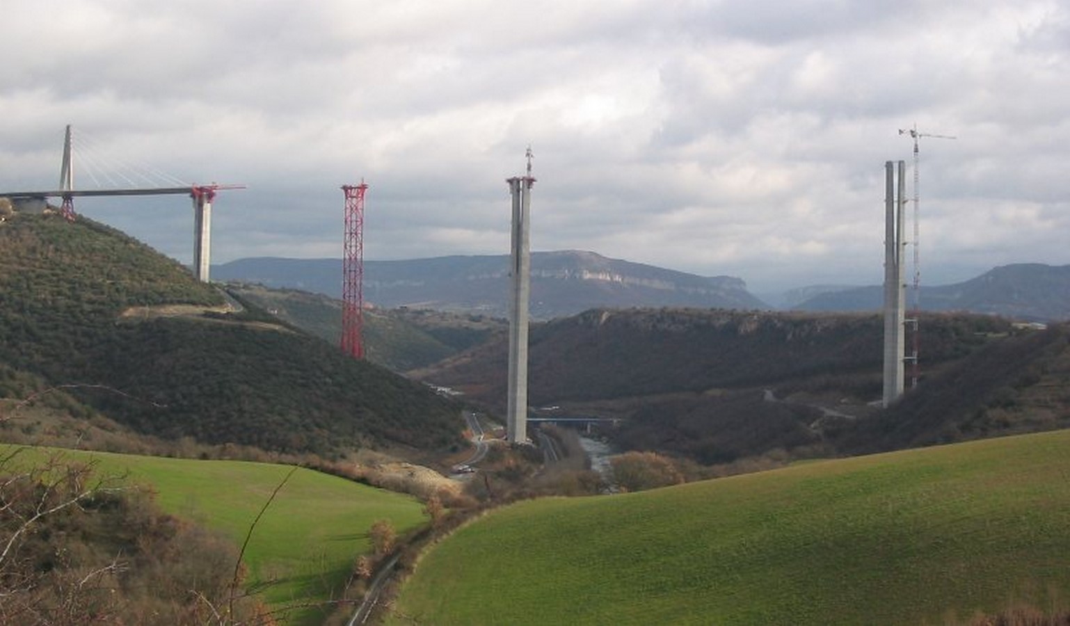 10 Things about you did not know about Viaduc de Millau, France - Sheet4