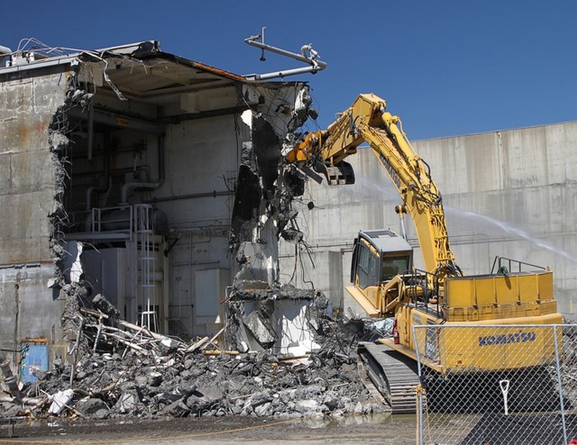 How To Demolish A Building Where does the construction material from demolished building go? - RTF |  Rethinking The Future