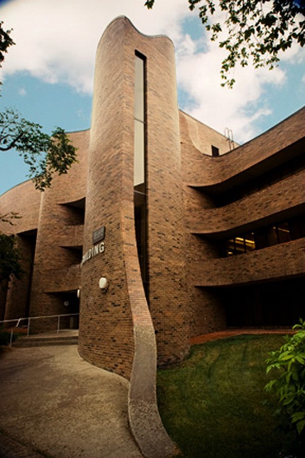 Douglas Cardinal Architect Inc.- 15 Iconic Projects