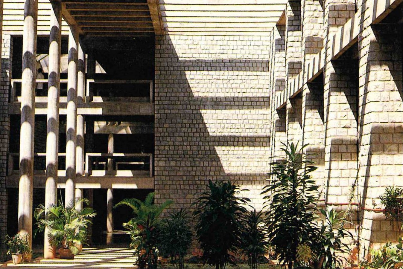 Interplay of light and shadow ©Indian Institute of Management - Hidden Architecture