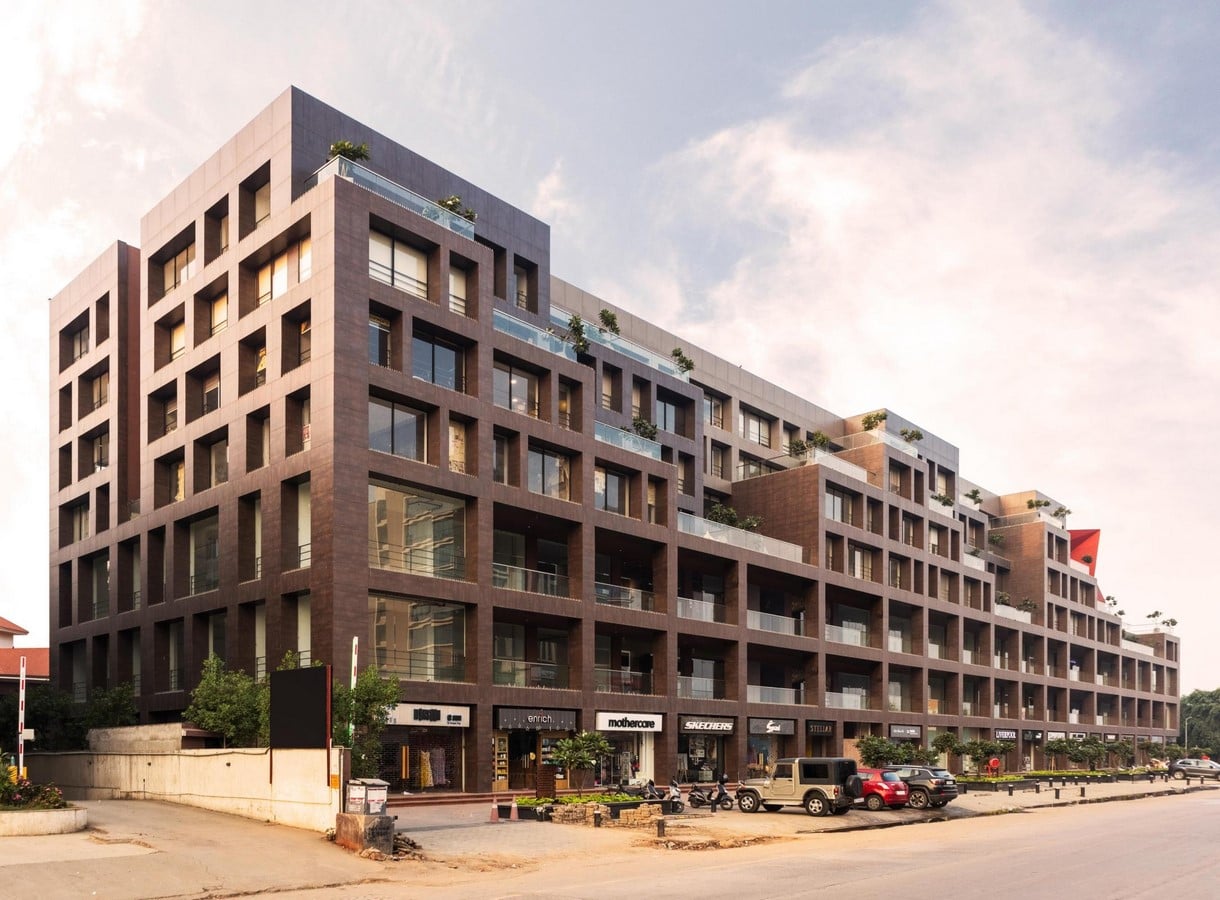 Stellar Office Building structure by Sanjay Puri Architects: Juxtaposition of color, volume and geometry - Sheet6