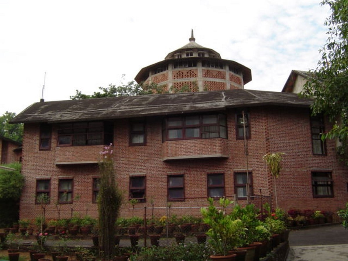 10 Artistic Buildings in India