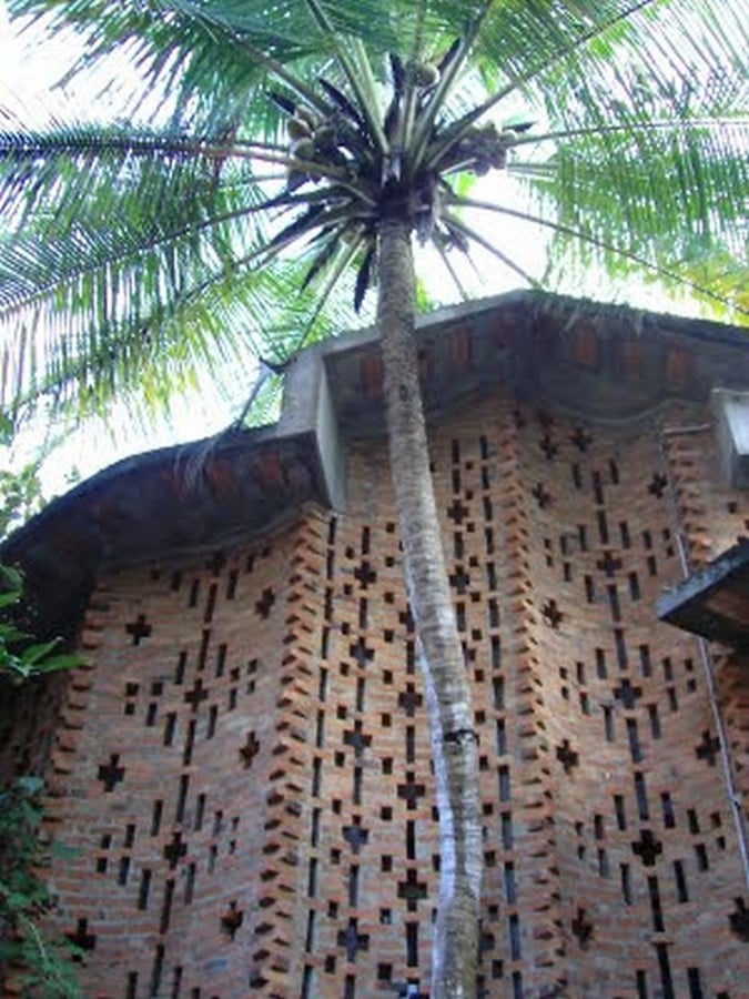 10 Artistic Buildings in India