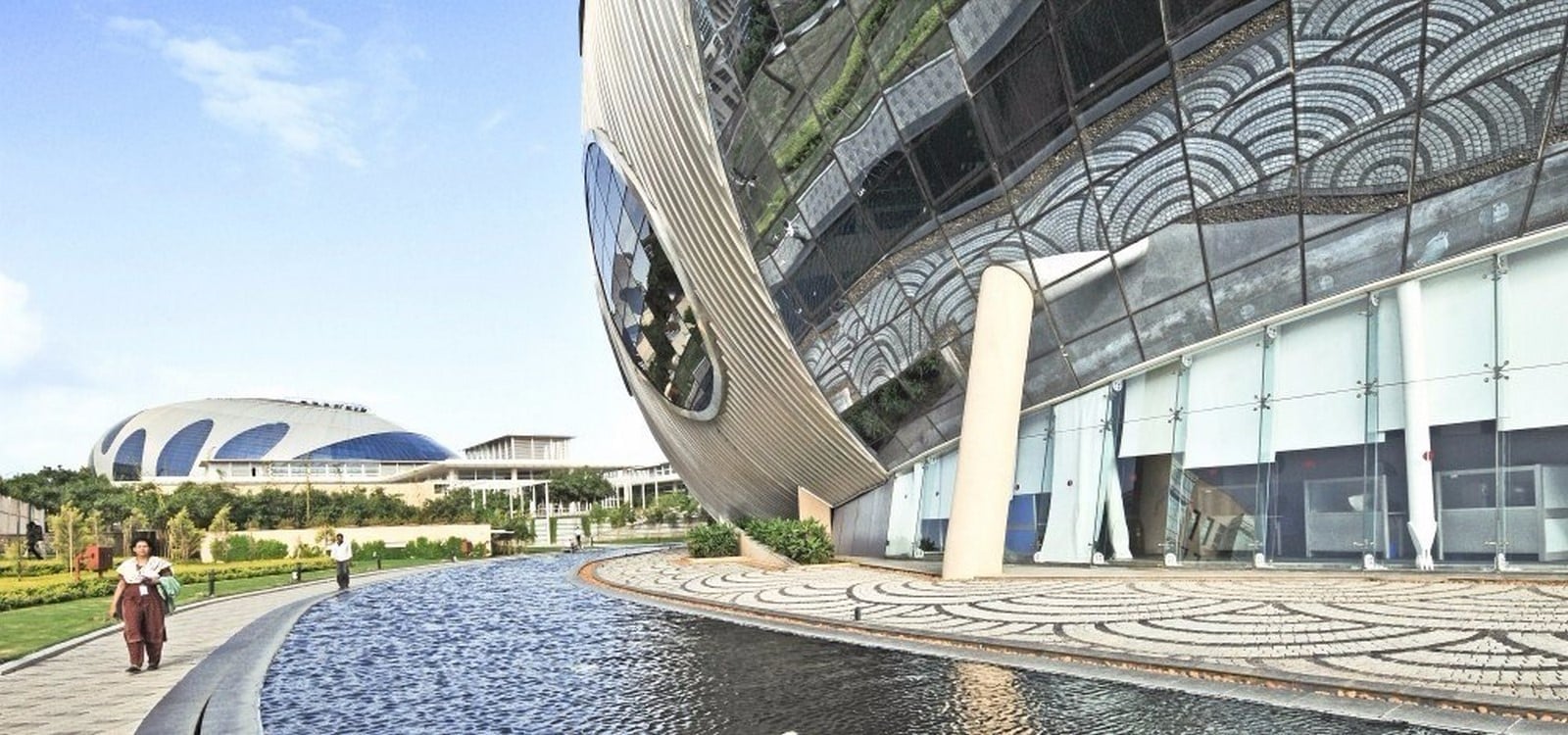 10 Artistic Buildings in India