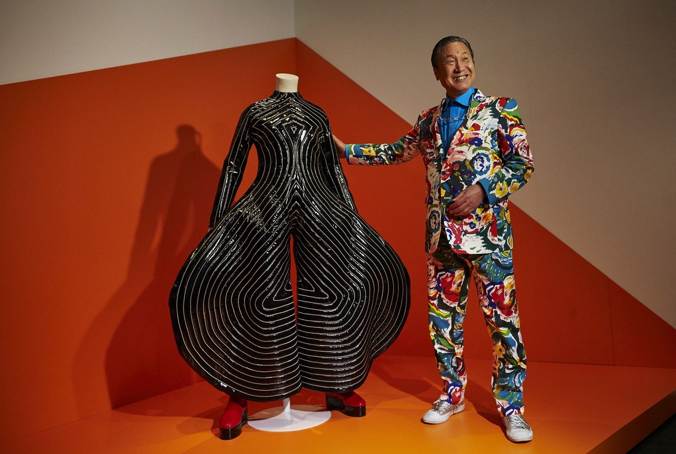 Kansai Yamamoto- Japanese fashion designer - Sheet2