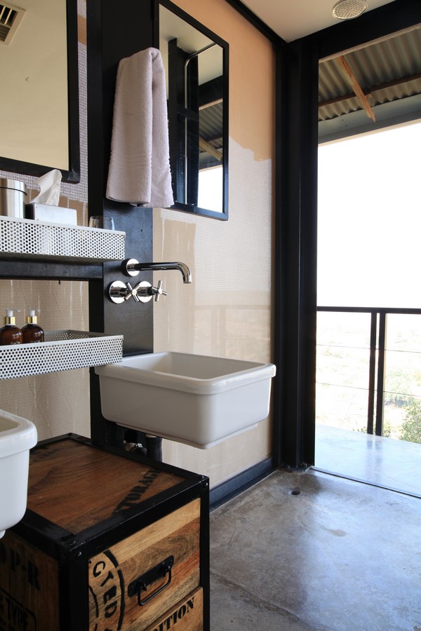 The Outpost Lodge by Daffonchio and Associates Architects - Sheet8