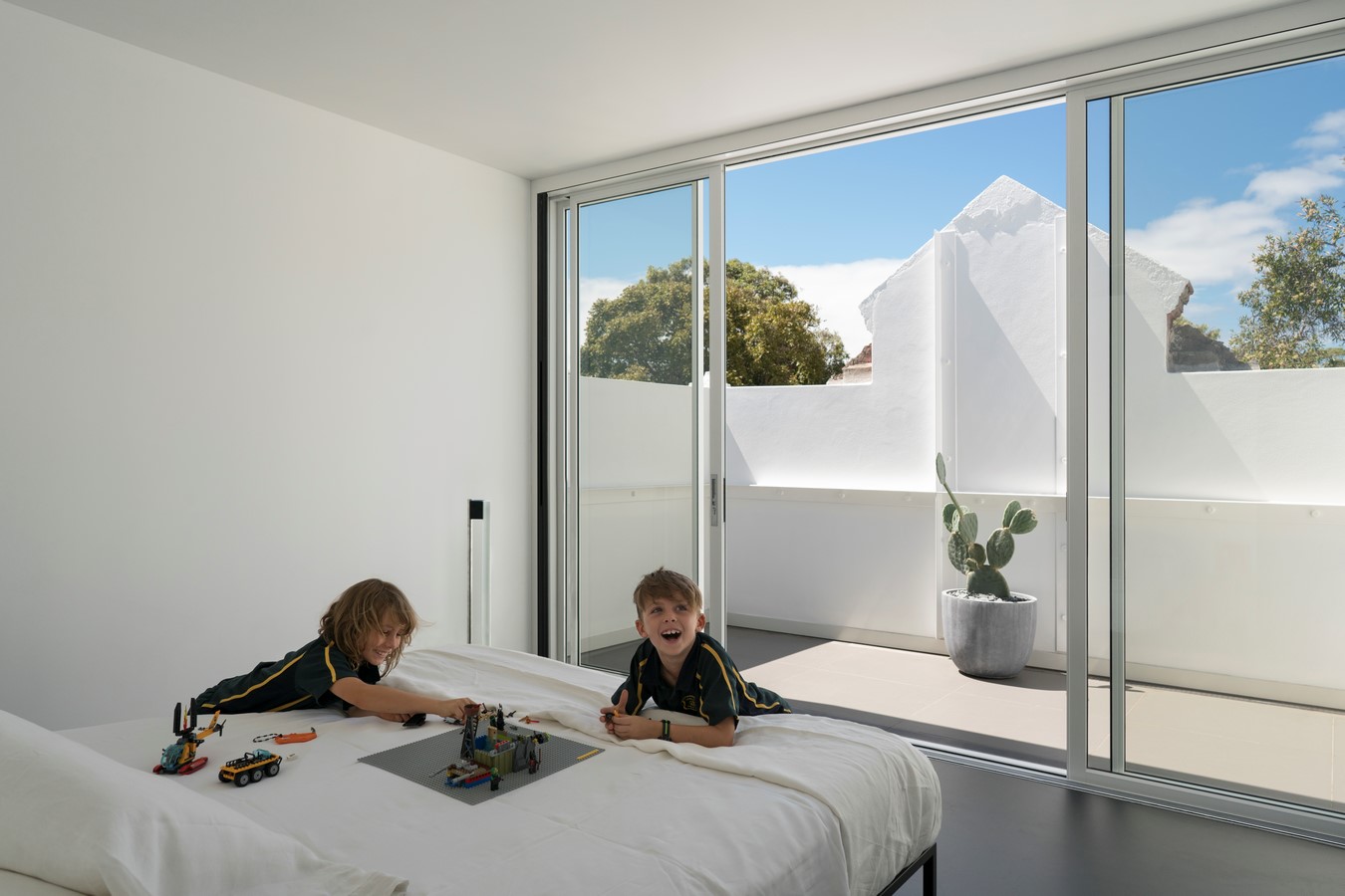 Hastings van Nunen House by Ian Moore Architects - Sheet2