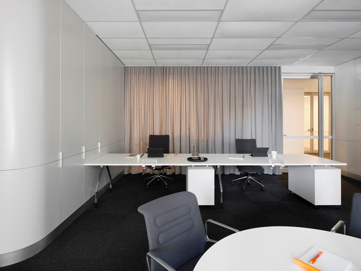 Intercommercial Office By Ian Moore Architects - Sheet5