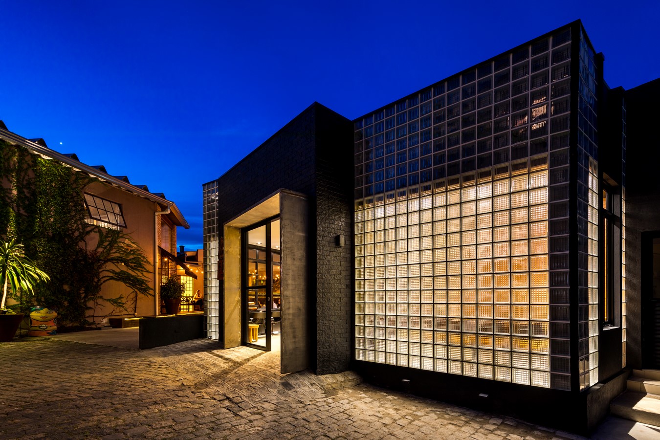 Flame Casual Bar by Giuliano Marchiorato Arquitetos - Sheet5