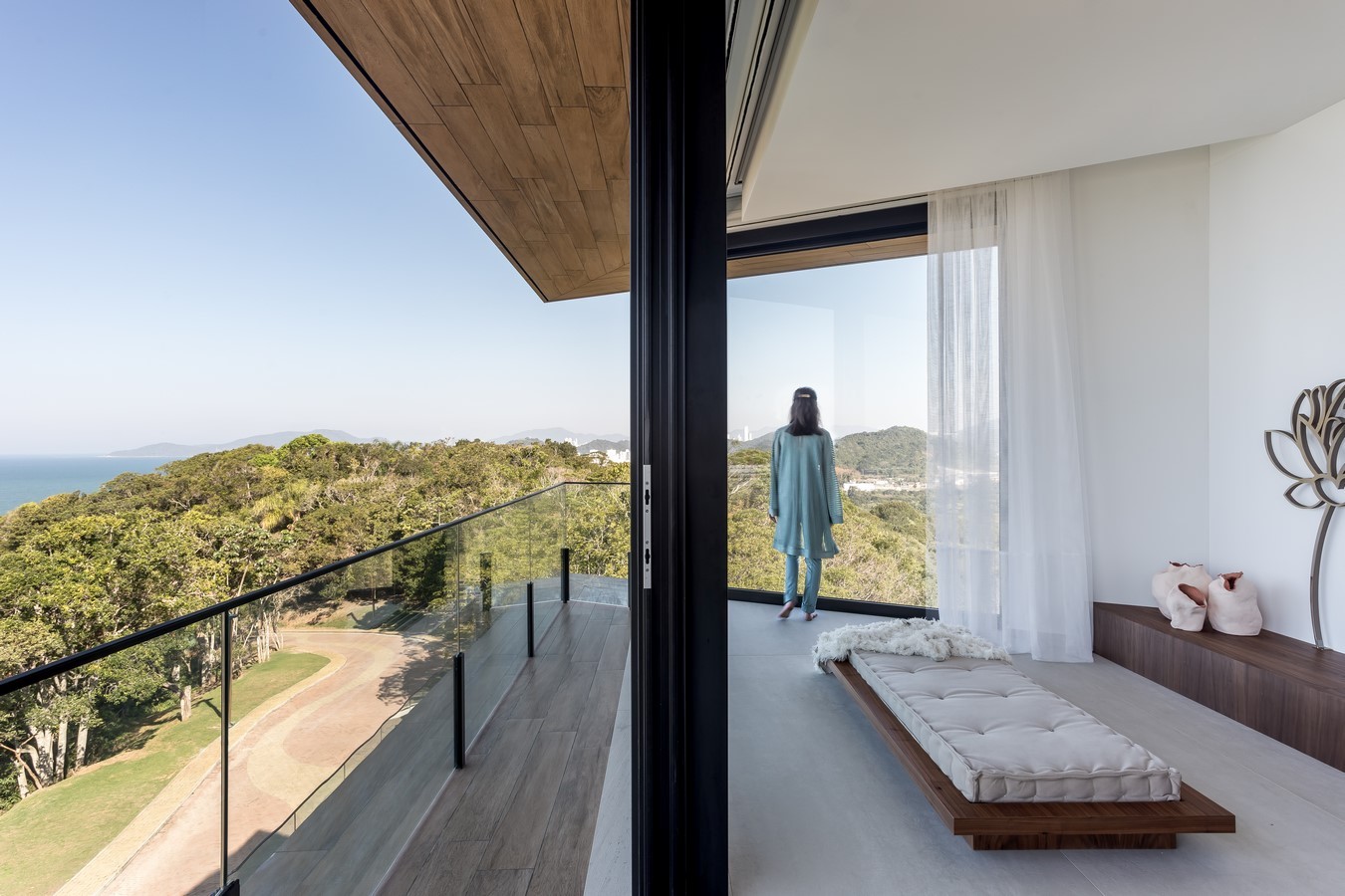 Panoramic House by Schuchovski Arquitetura - Sheet14