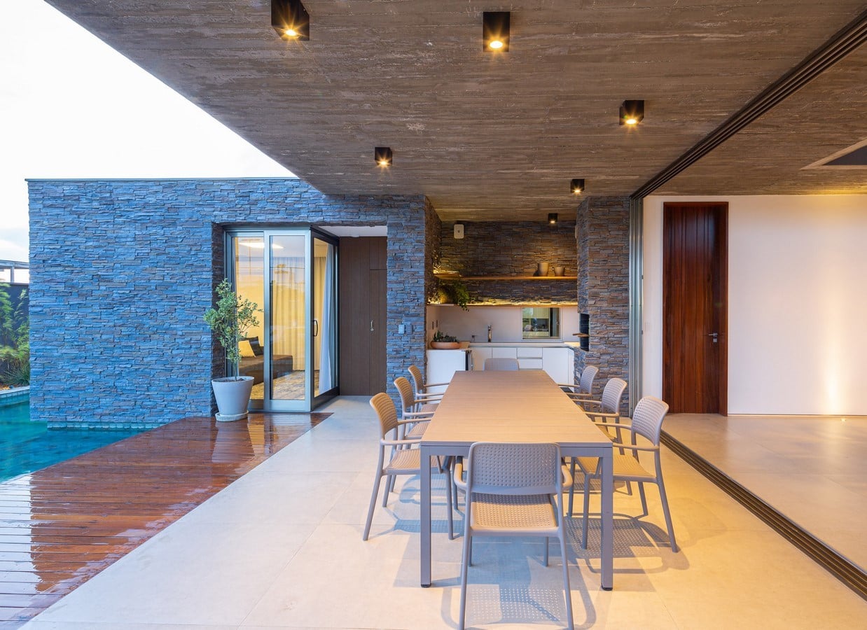Corner House by Studio Kyze Arquitetura e Design - Sheet1