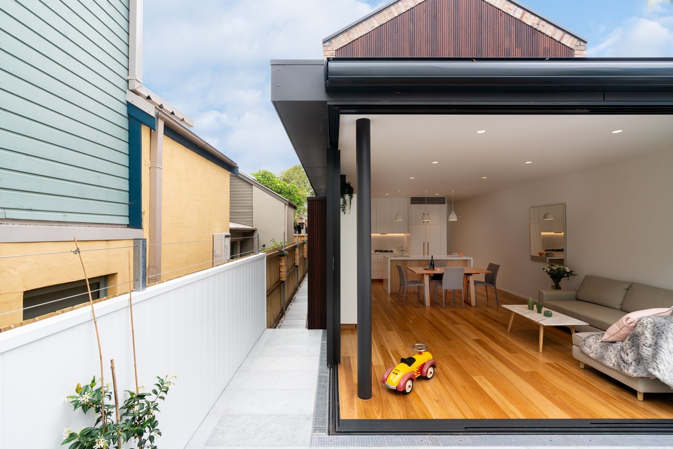 Chevron House By Kreis Grennan Architecture - Sheet7
