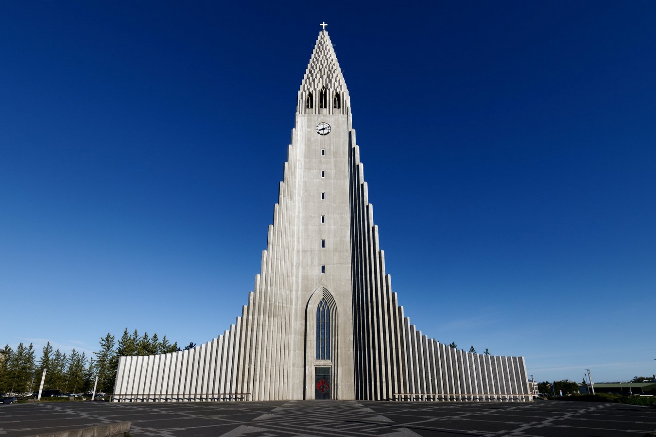 Hallgrimskirkja by Guðjón Samúelsson: The largest church in Iceland - Sheet1