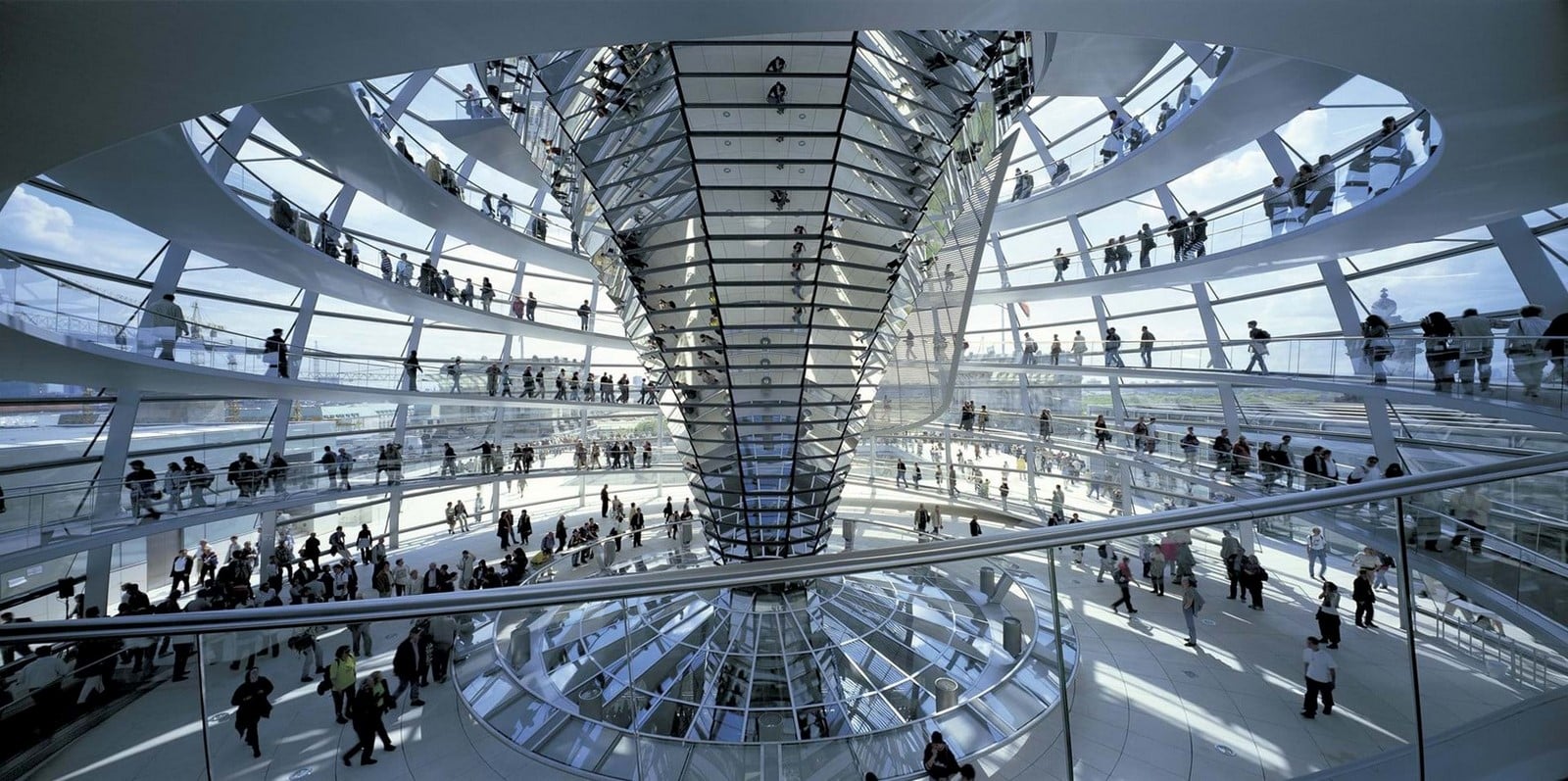 Interviews with Architects: Norman Foster Interview: Striving for Simplicity - Sheet3