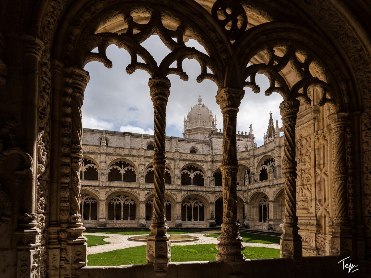 Jeronimos Monastery, Portugal: Example of the Portuguese Late Gothic Manueline style - Sheet11