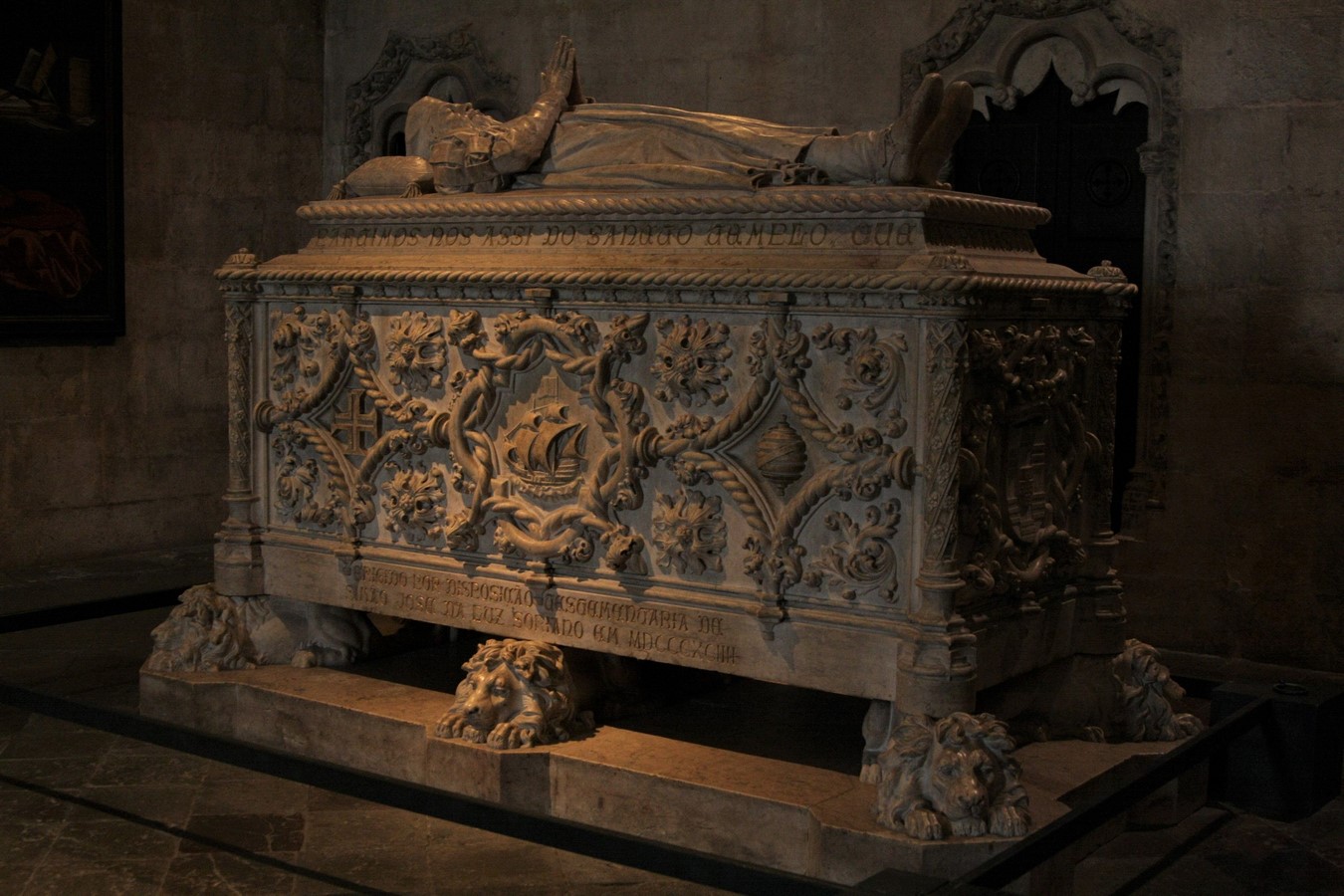 Jeronimos Monastery, Portugal: Example of the Portuguese Late Gothic Manueline style - Sheet8