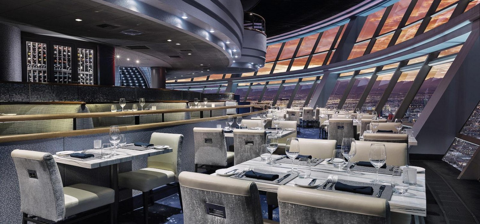 15 Examples of revolving hotels - Sheet10