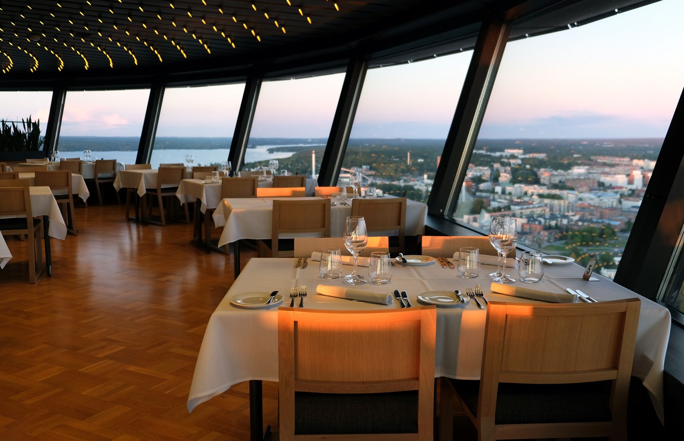 15 Examples of revolving hotels - Sheet15