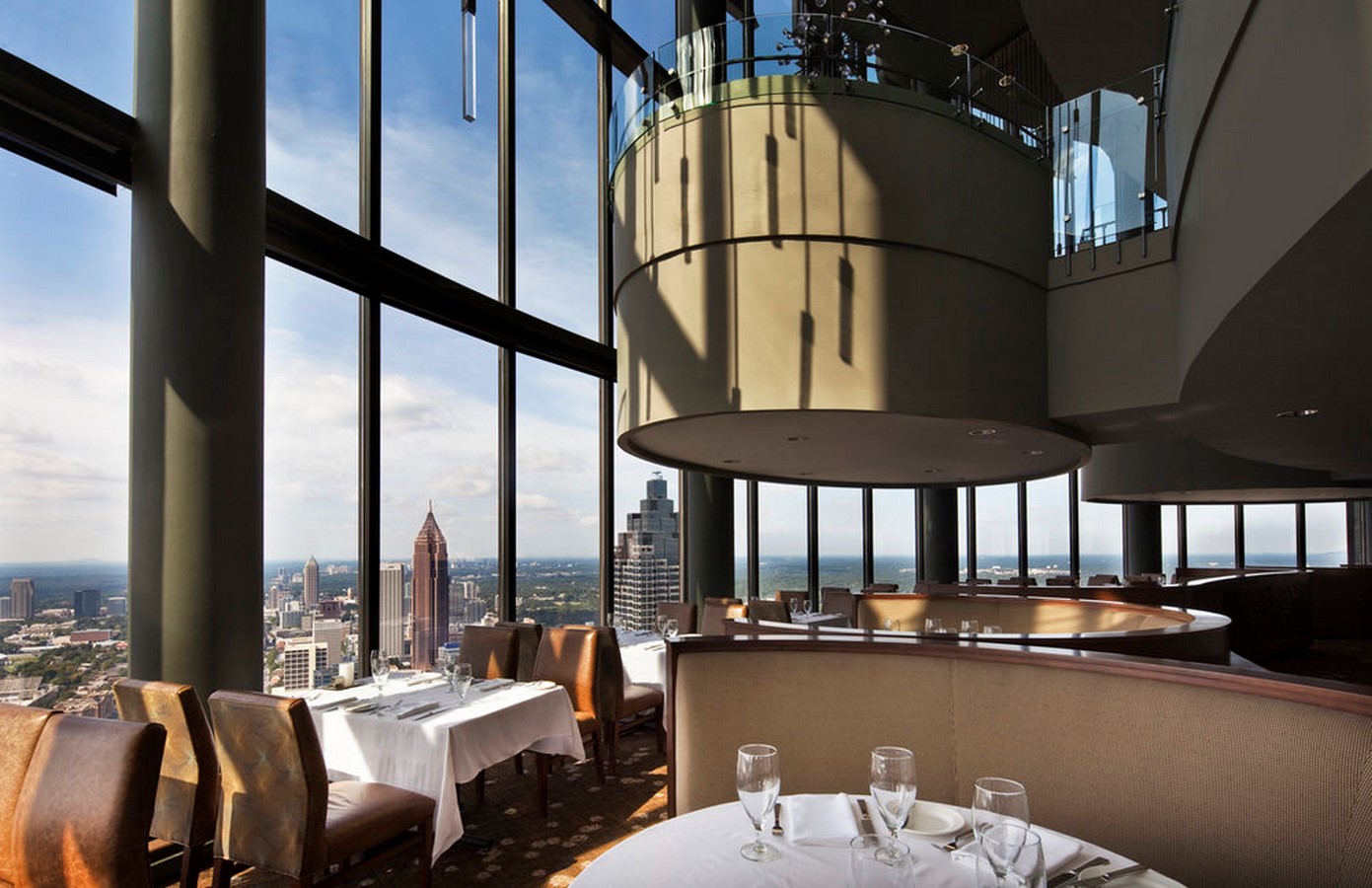 15 Examples of revolving hotels - Sheet4