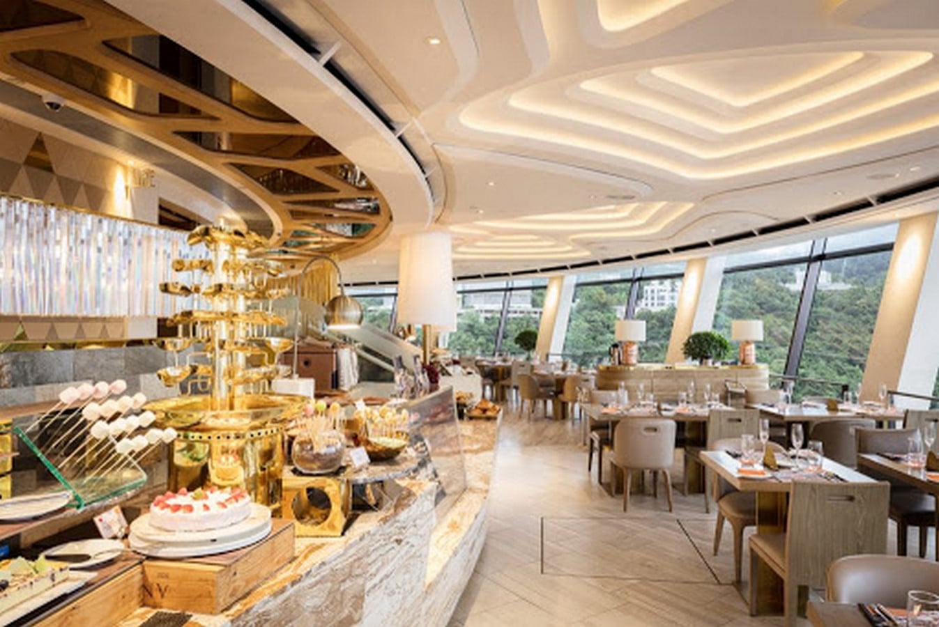 15 Examples of revolving hotels - Sheet7