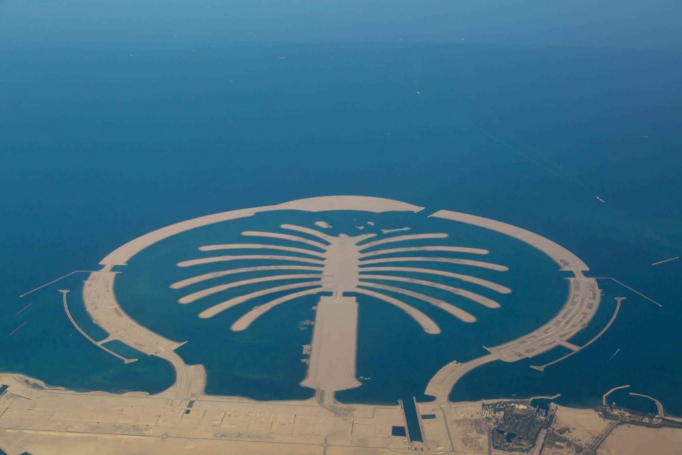 The manmade islands of Dubai - Sheet5