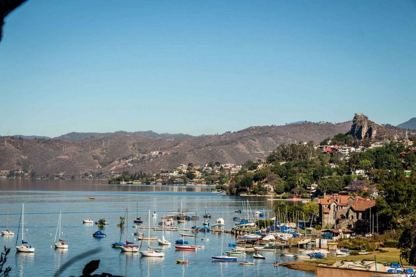 Valle de Bravo Lakefront - Sheet1