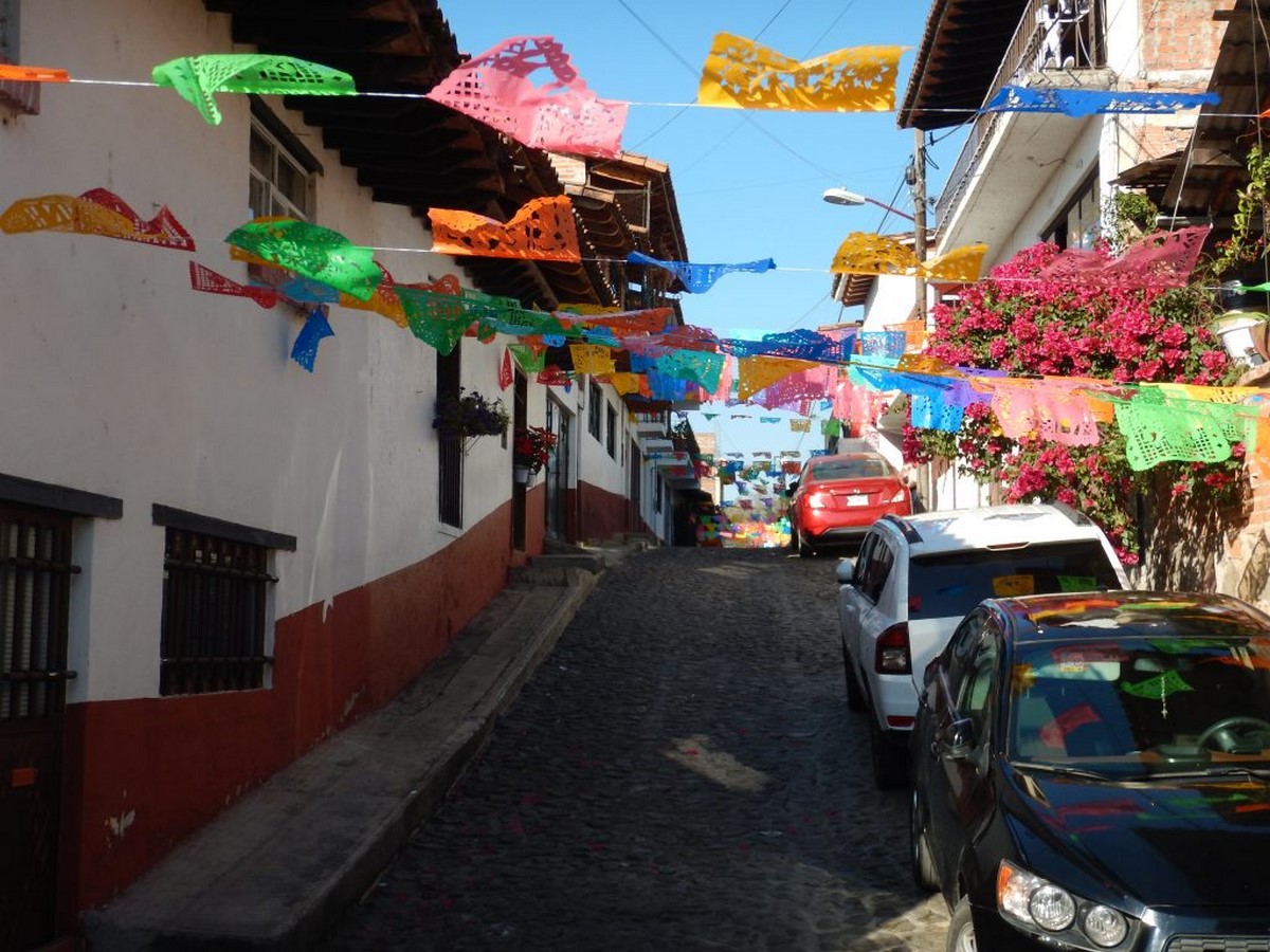 Valle de Bravo Streets - Sheet2