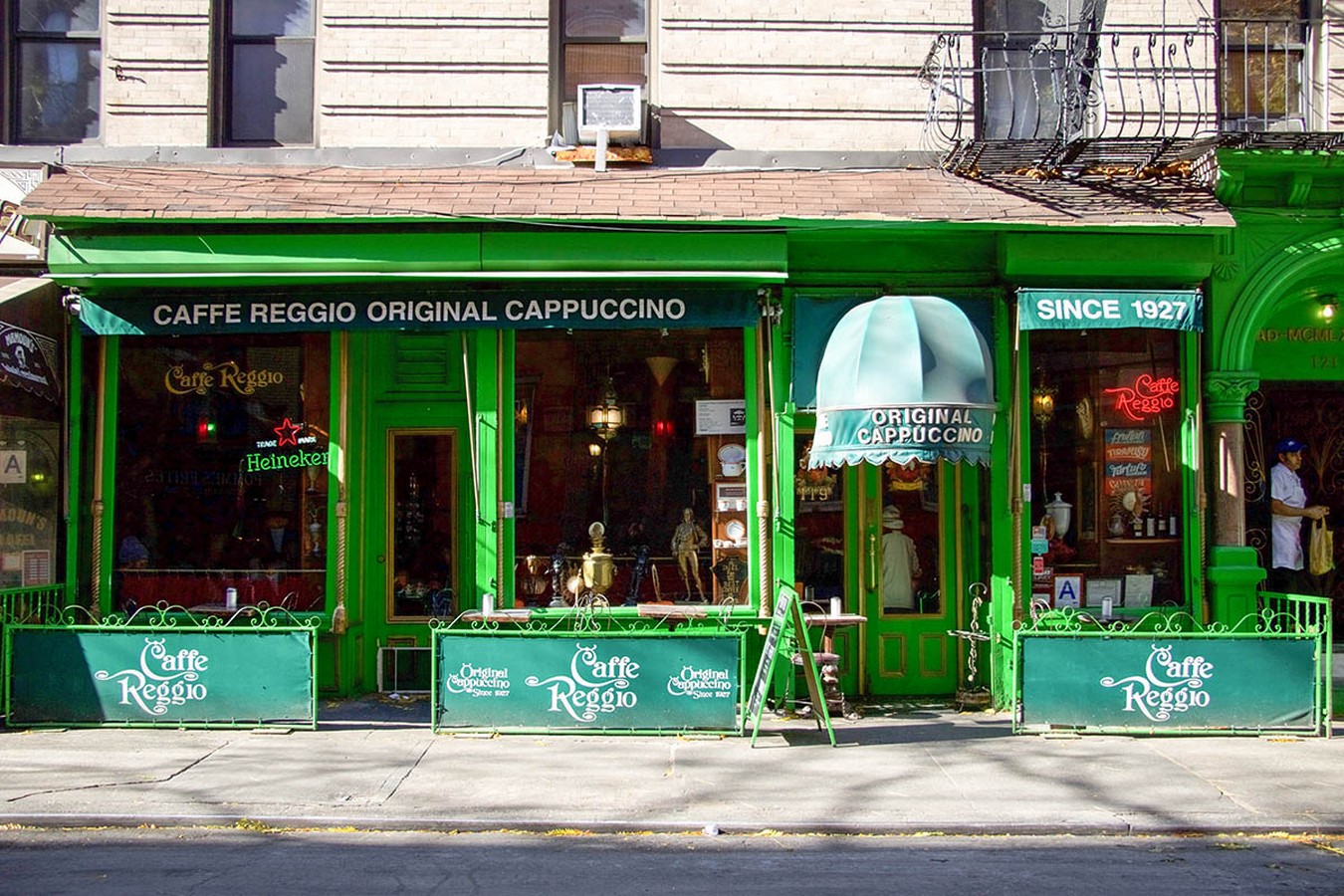 Caffè Reggio, New York City: The Oldest Bohemian Hangout - Sheet1