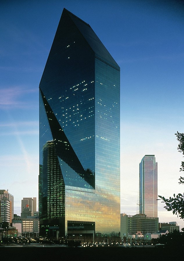 Places to visit in Dallas -Fountain Place Tower, Designed by: Pei Cobb Freed & Partners, Henry N. Cobb, Harry Weese Associates, and WZMH Architects - Sheet1