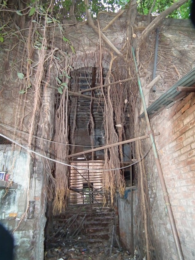 Clive House: The oldest buildings in Kolkata - Sheet5