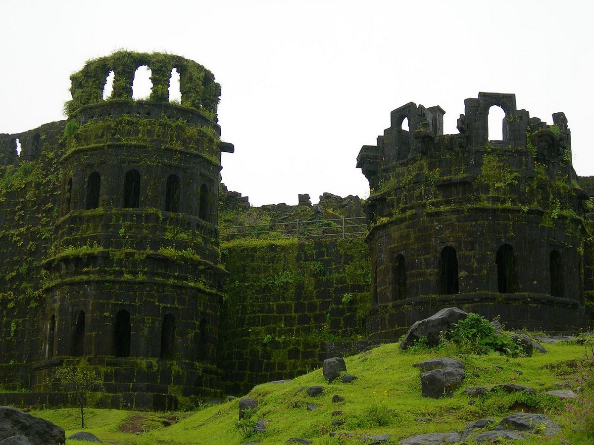 Historical Places in Maharashtra - Raigad Fort, Raigad - Sheet1