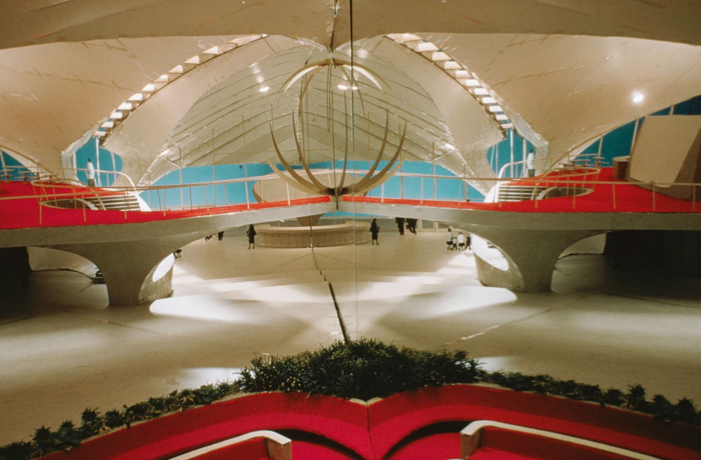 TWA Flight Centre, New York by Eero Saarinen: Capturing the Spirit of Flight - Sheet9