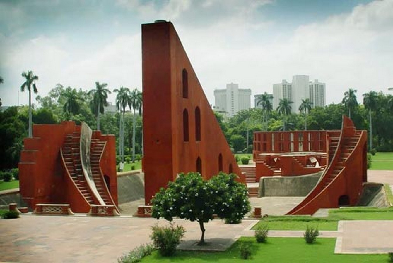 Architectural Theory: Contextual architecture - Sheet6