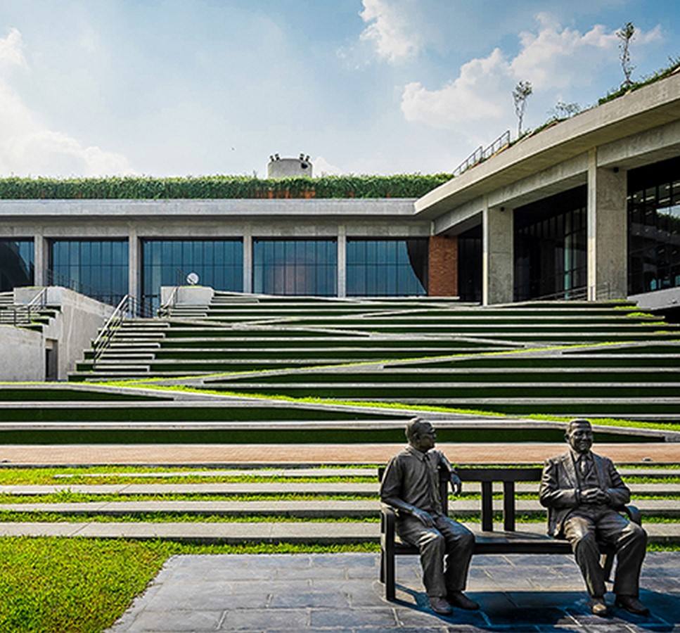 Life sized sculptures of the two founders of the university at the terraced amphitheatre@httpsdirt.asla.org