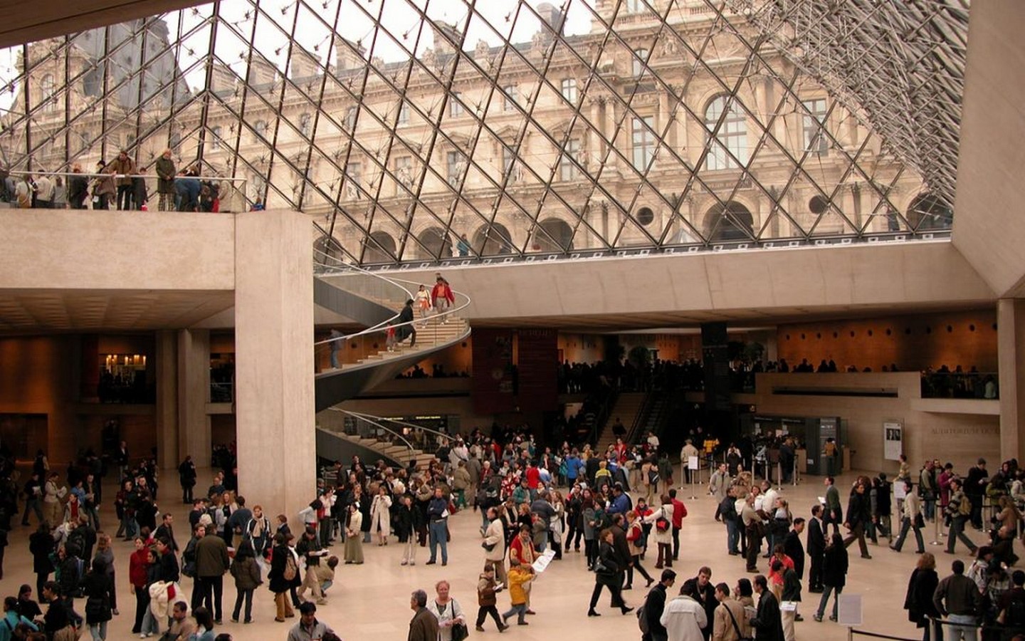 Architecture Glass - The Louvre Pyramid, Paris (1989) - Sheet3