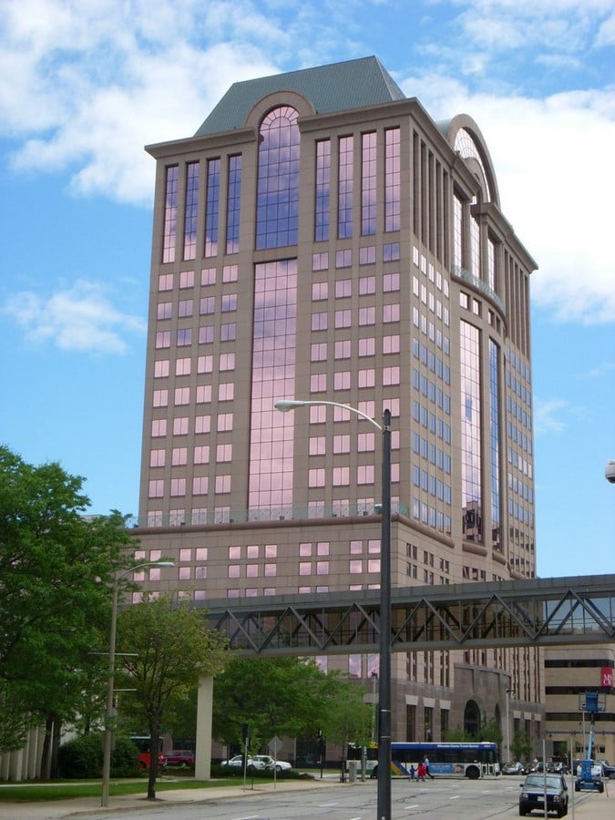 15 Tallest Buildings in Milwaukee -Sheet13