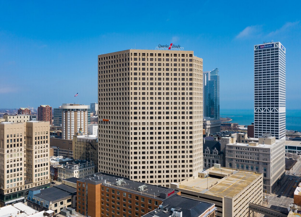 15 Tallest Buildings in Milwaukee -Sheet3