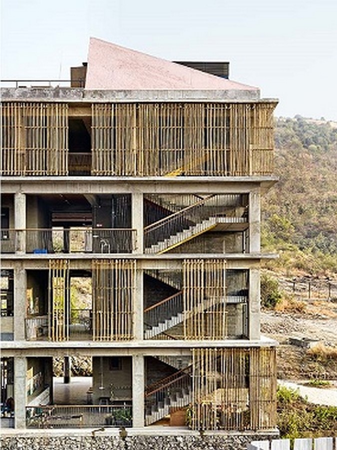 5 Net Zero Buildings around the world