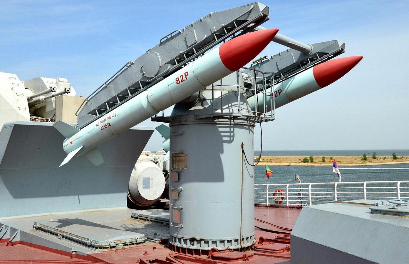 A theme park where fun meets learning: the Tianjin Binhai aircraft carrier  - Sheet2