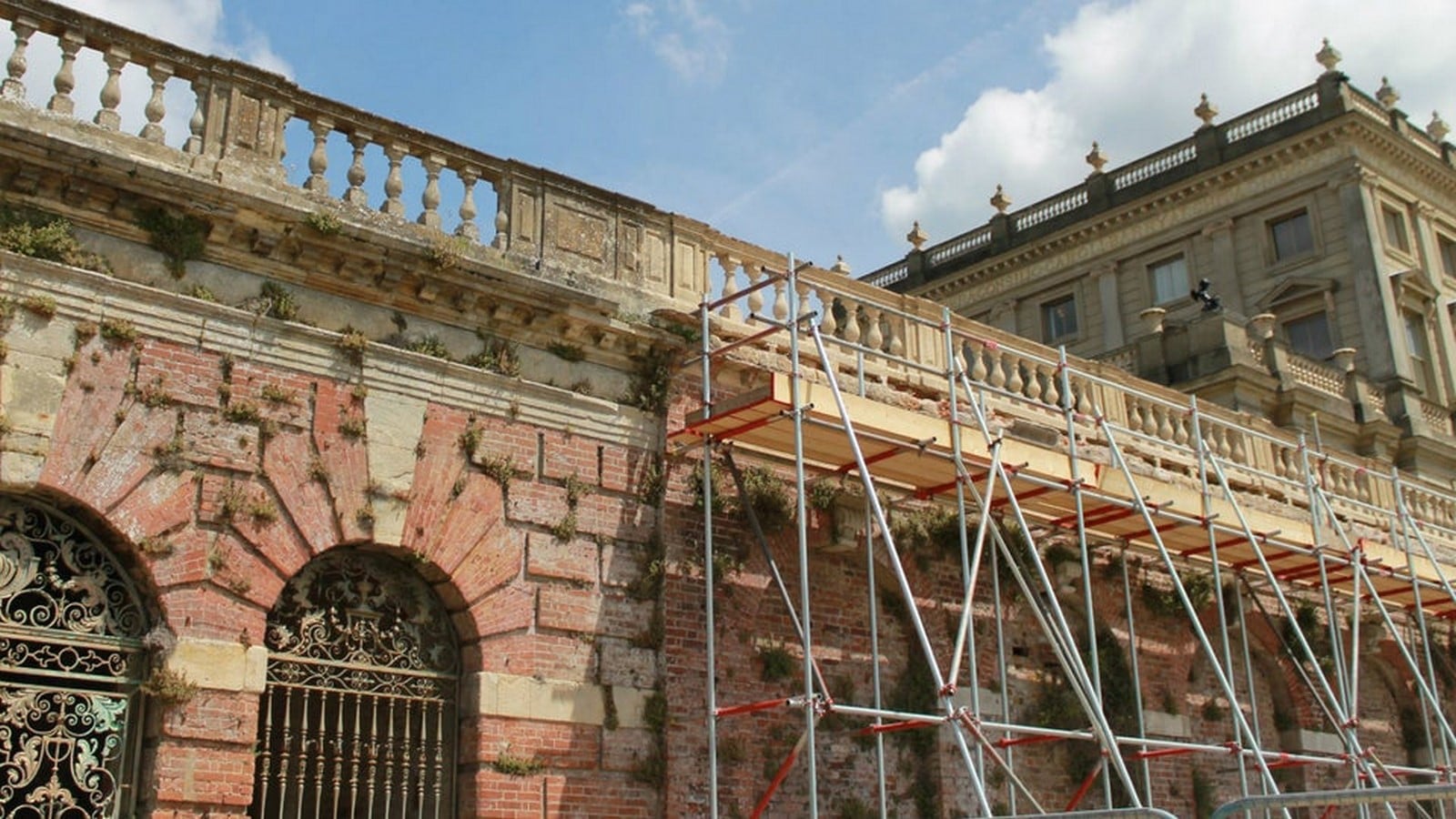 Victorian Architecture :15 Famous Victorian Era buildings around the world