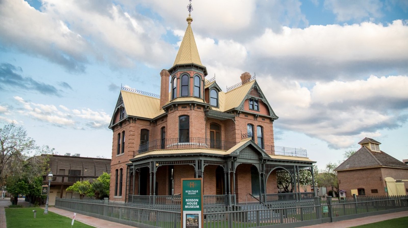 Victorian Architecture :15 Famous Victorian Era buildings around the world
