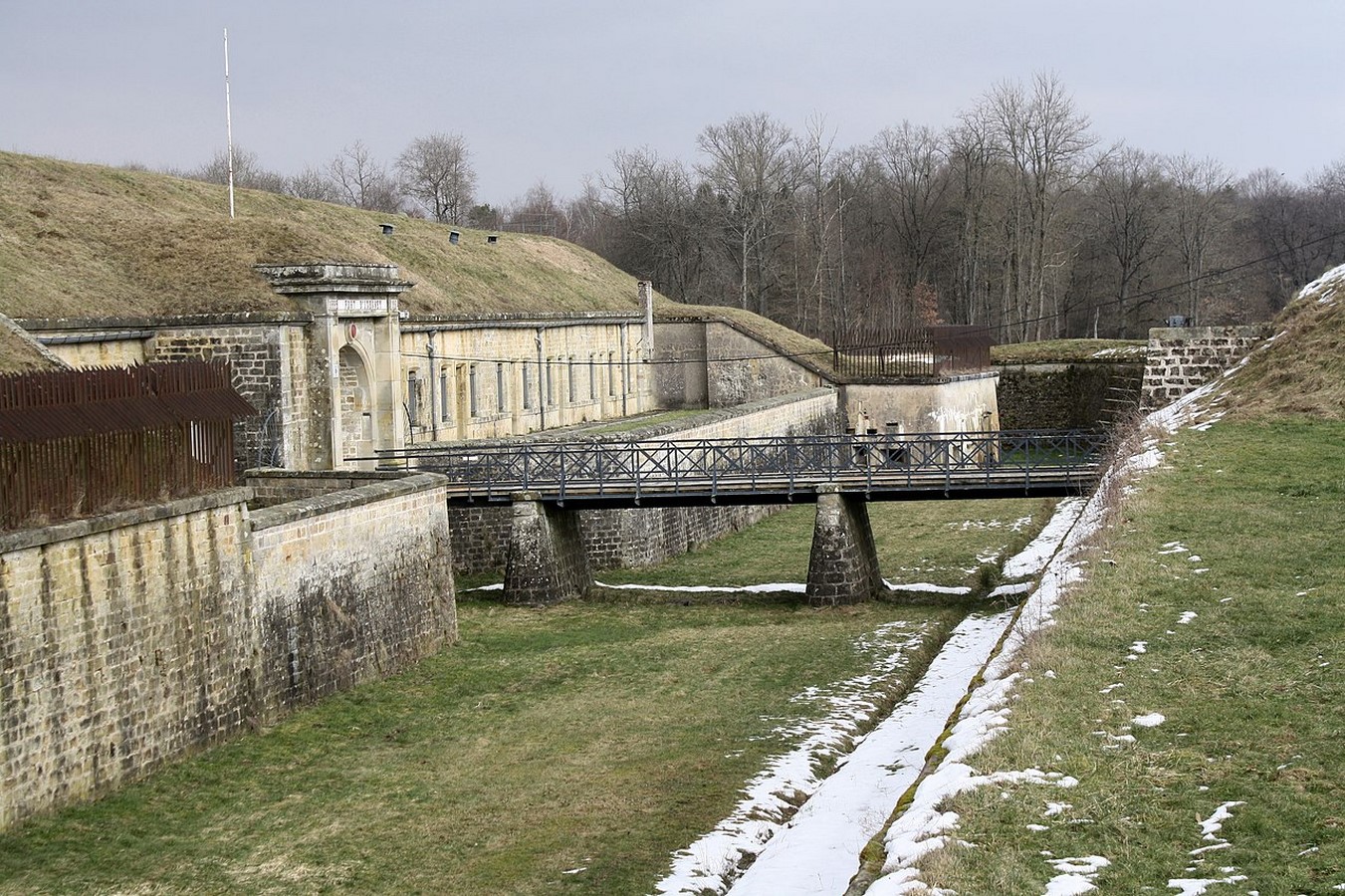 The polygonal fort is the type of fortification that originated in the late 18th century in response to the vulnerabilities of star forts. This type of fortification saw the evolution of the forts into a bastion less system. The bastion was no longer the most significant element needed to protect the curtain wall. - Sheet4