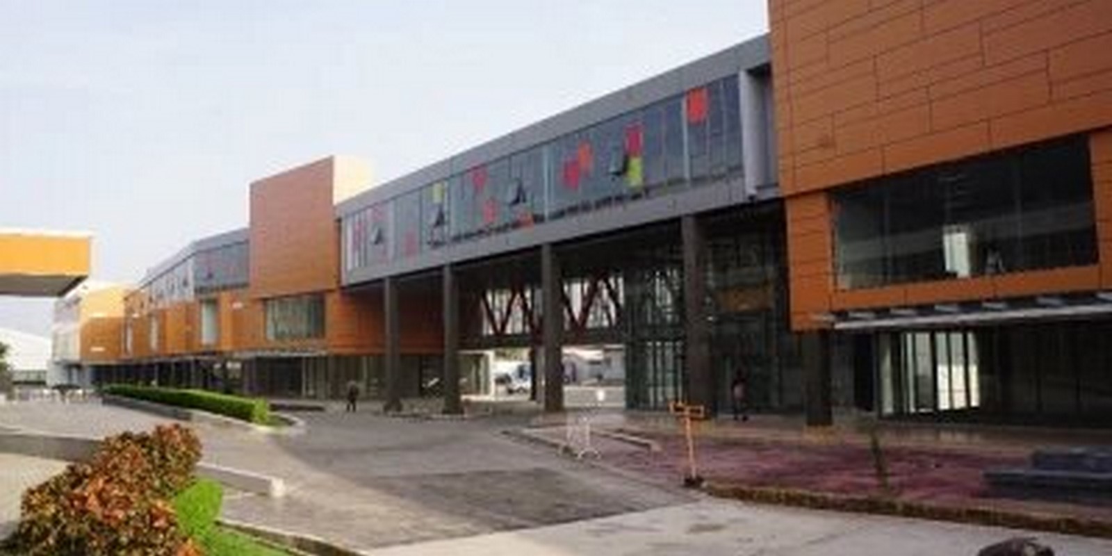 <span style="font-weight: 400;">Landmark Village Development Retail Boulevard Copyright/source: ©</span><a href="https://ana-design.com/landmark-village-development-retail-boulevard/"><span style="font-weight: 400;">https://ana-design.com</span></a>