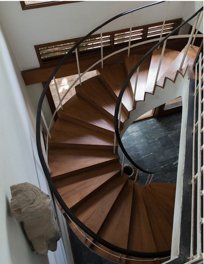 10 Staircases designed by Geoffrey Bawa - Sheet9