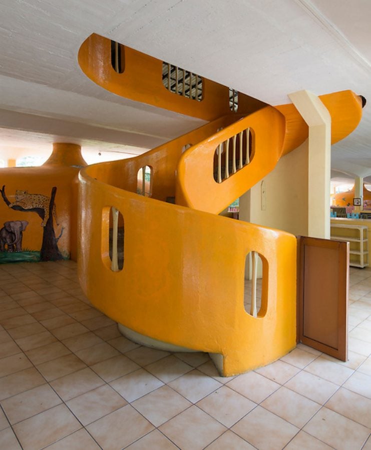 10 Staircases designed by Geoffrey Bawa - Sheet12