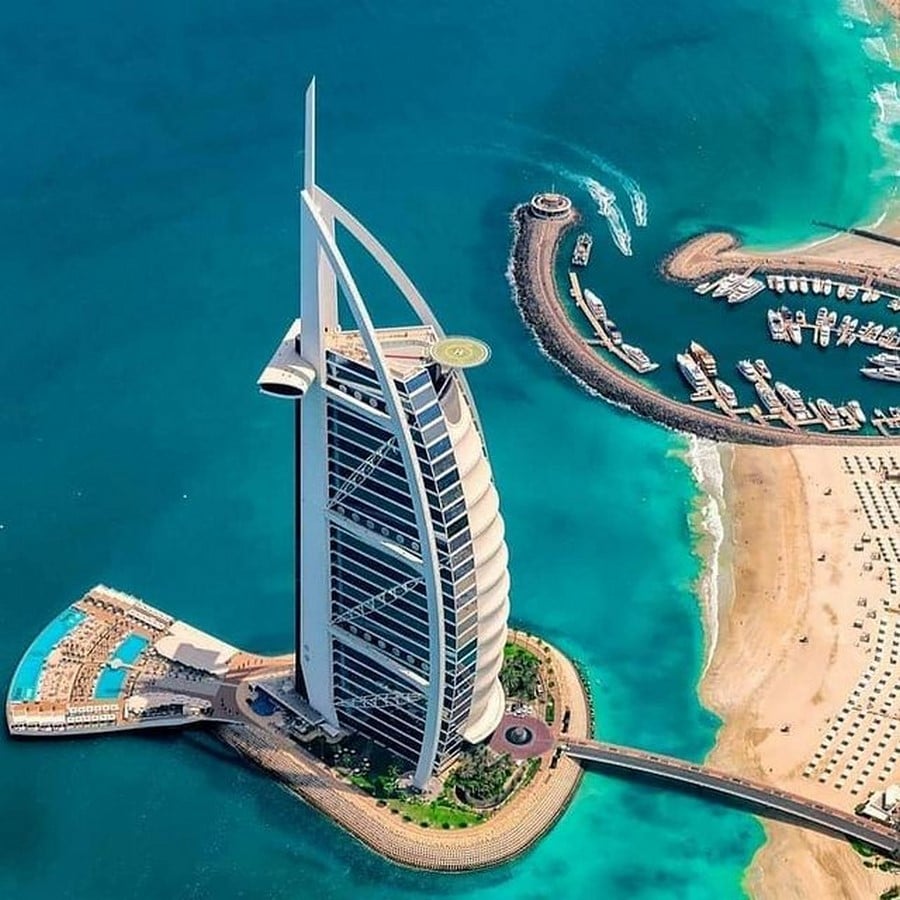 10 Most Spectacular Hotels in the World - Sheet1